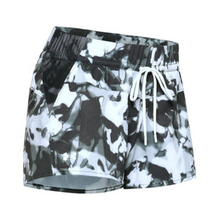 Under Armour - Womens Fusion Printed Shorts